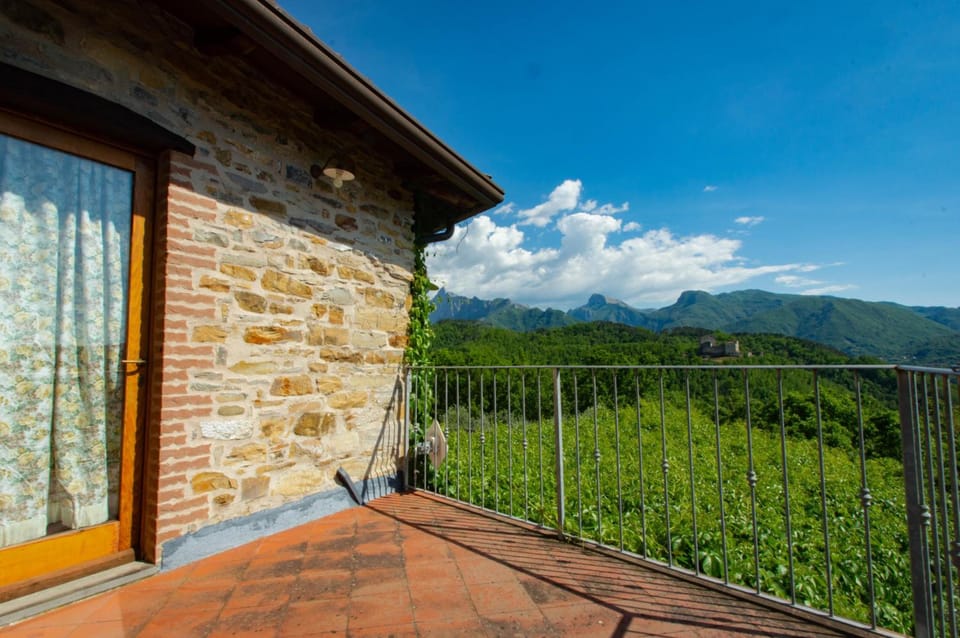 Casa Vacanze La Casala Hotel in Province of Massa and Carrara