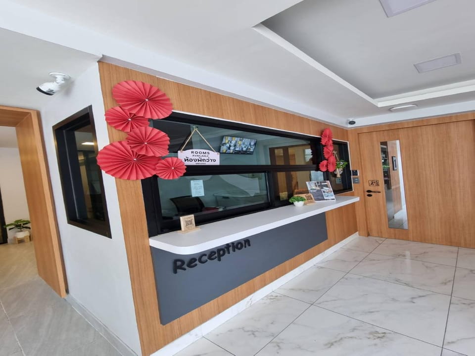 Ratchadadome Hostel Bangkok Hotel in Bangkok