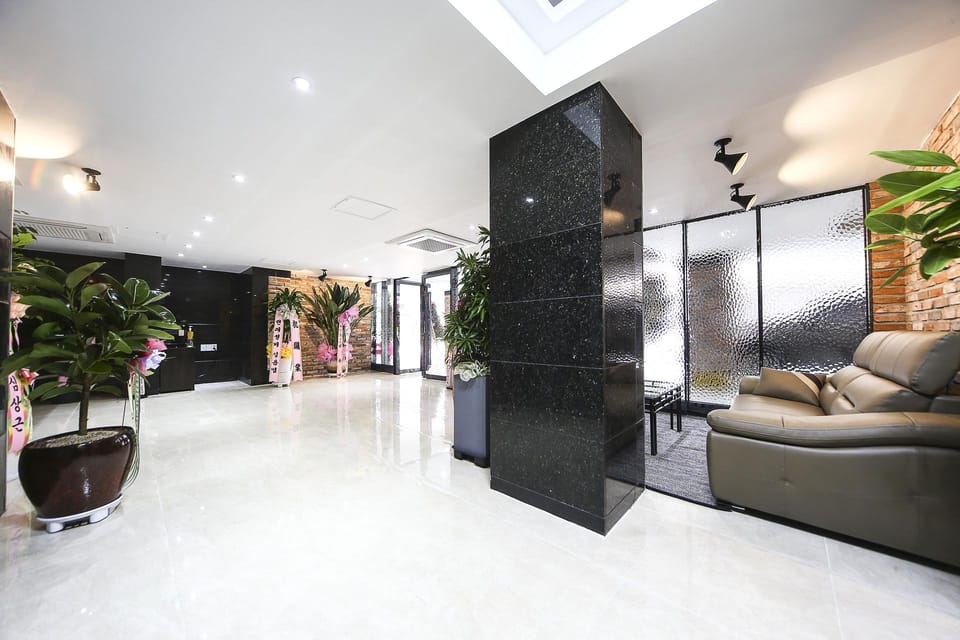 Yeongdeungpo LEADERS Motel in Seoul