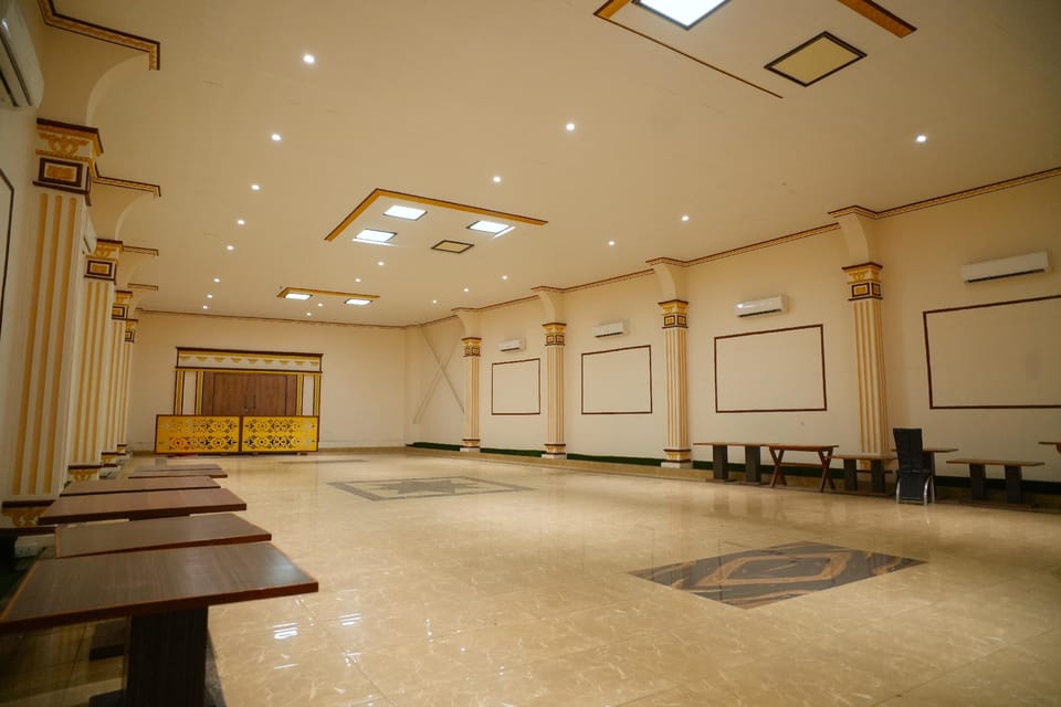 Banquet hall