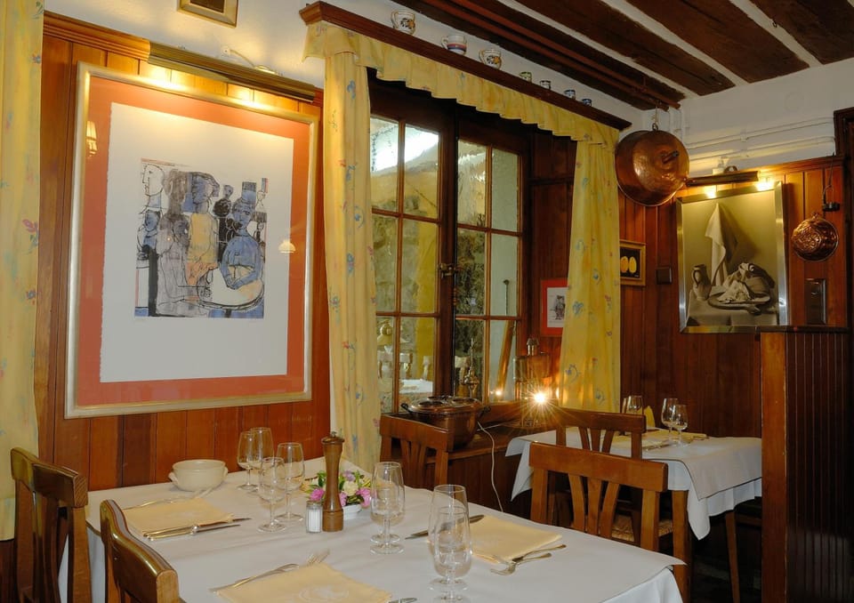 Auberge de Dully Inn in Canton of Vaud