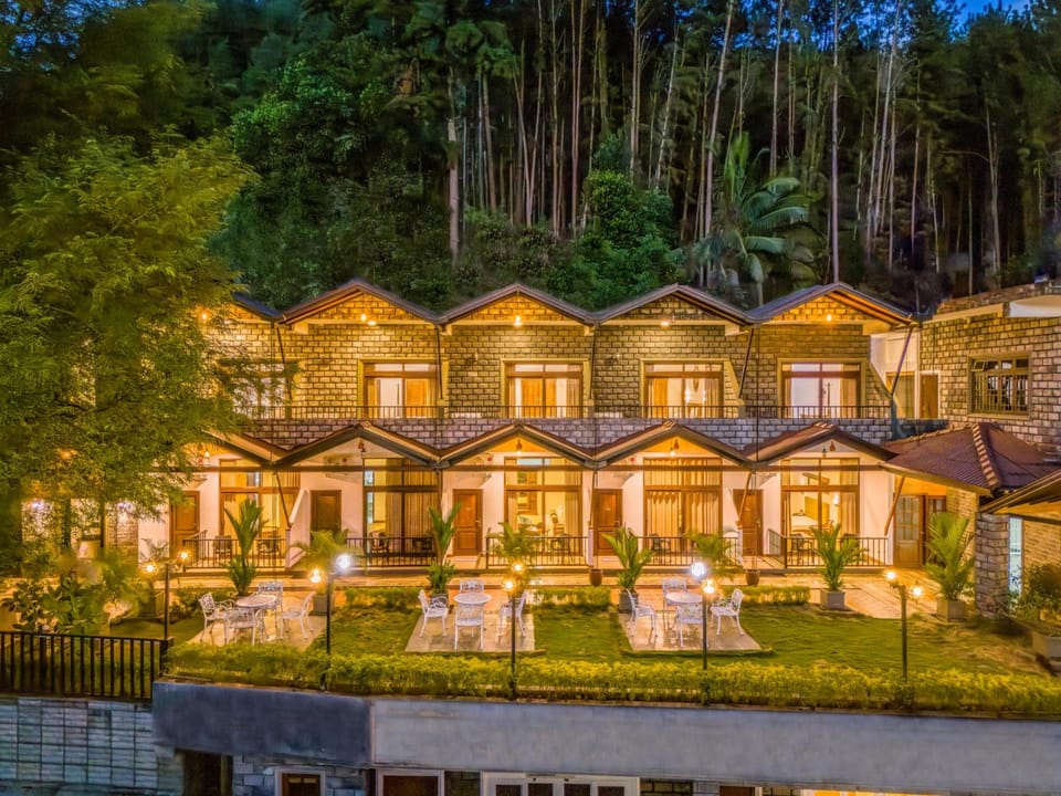 Eagle Regency Boutique Hotel Hotel in Gangawatakorale