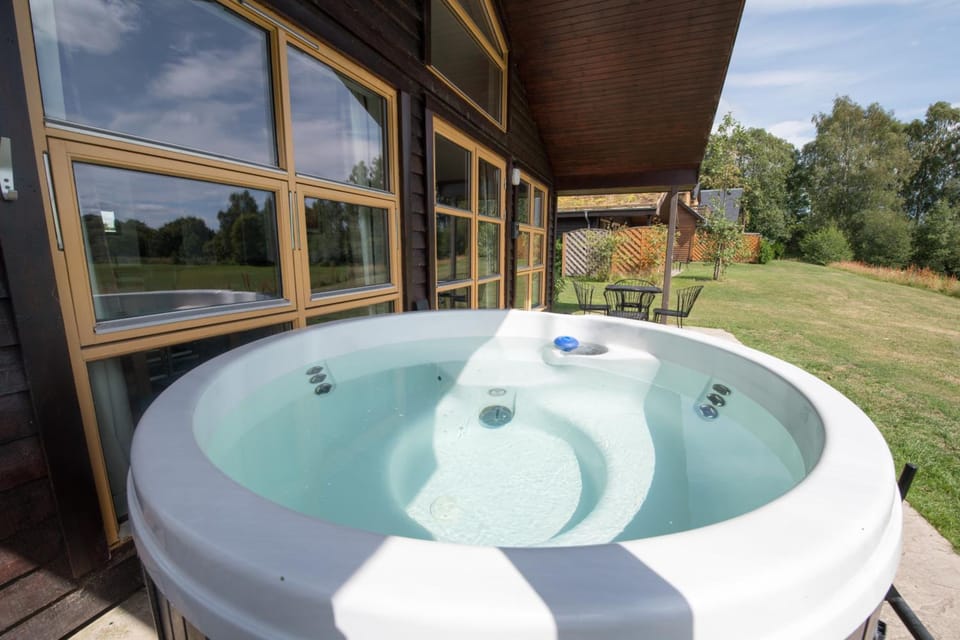 Loch Lomond Waterfront Luxury Lodges Lodge in Scotland