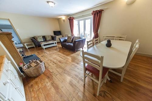Stoodleigh Court Coach House Hotel in Mid Devon District