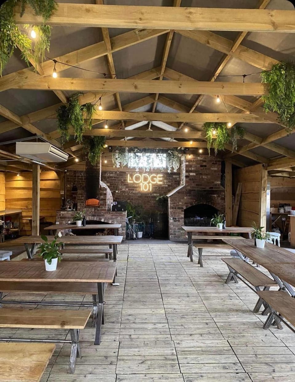 The Huntsman Inn in Staffordshire Moorlands District