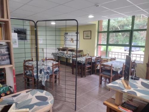 Ostal Scrignac - Gite d'etape de la Gare Inn in Finistere