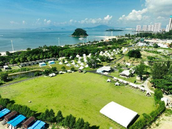 Fang • Gold Coast Camp Hotel in Guangdong