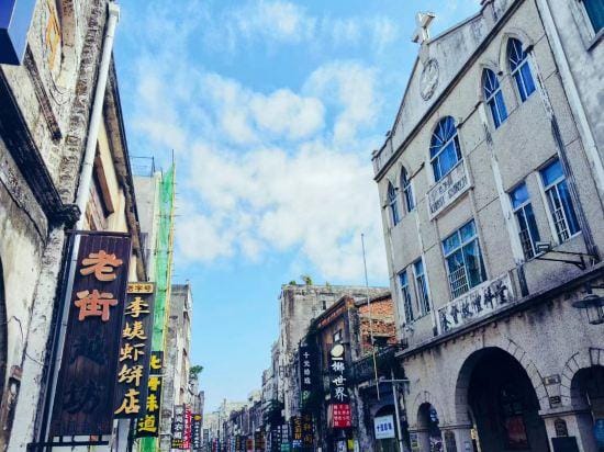 GreenTree B&B (Beihai Silver Beach) Hotel in China