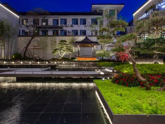 YANGZHOU SLENDER WEST LAKE HONGYUAN GARDEN Hotel in Jiangsu