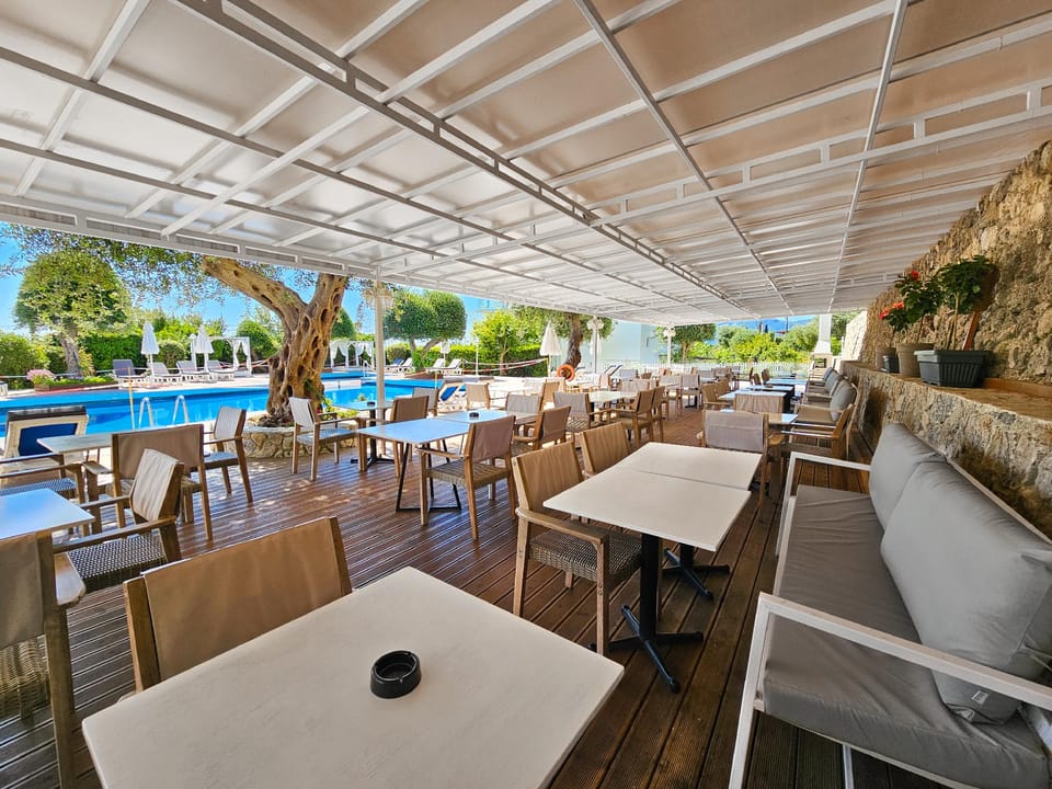 Bar/lounge