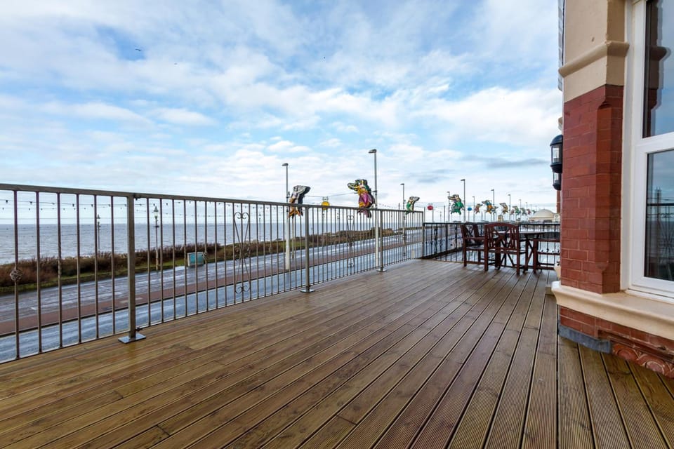 Maples Hotel Hotel in Blackpool