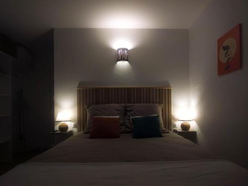 Chambre independante avec salle de bain privee Hotel in Auvergne-Rhône-Alpes