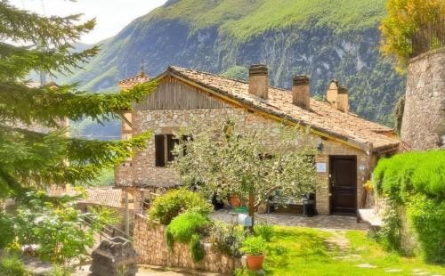 Domus Petrae Hotel in Umbria