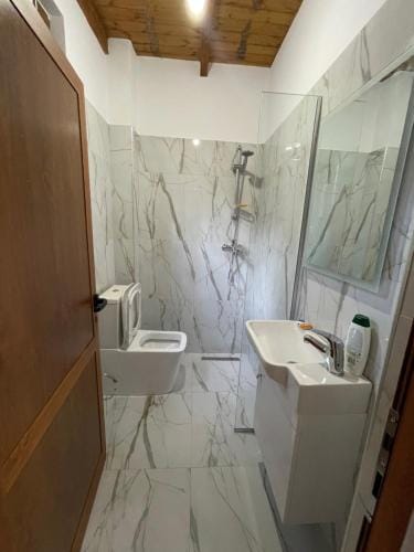 xhovani zelna Hotel in Montenegro