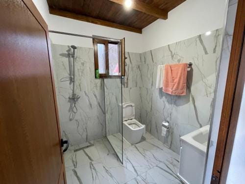 xhovani zelna Hotel in Montenegro