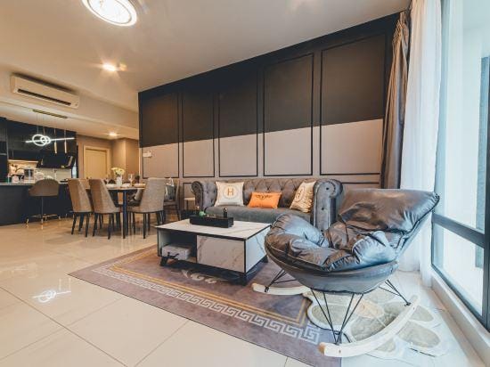 Mosaic Grand Luxury 3BR w bathtub near Midvalley Hotel in Johor Bahru