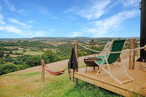 Oak Hut Wiveliscombe Lodge in Taunton Deane