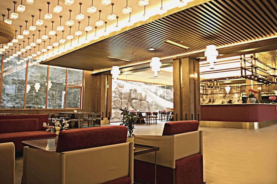 Floral Lux Hotel·Mangu Manxin hot spring homestay Hotel in Nanjing