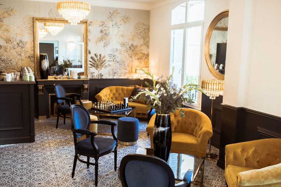 Bar/lounge
