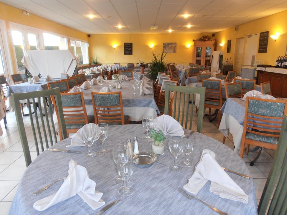 ALIOS Hotel Restaurant Hotel in Nouvelle-Aquitaine