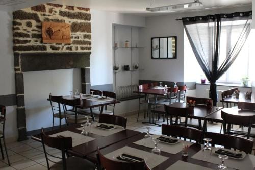 Auberge de la Planeze Hotel in Auvergne-Rhône-Alpes