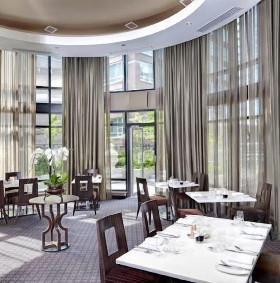 Hermitage Vancouver Hotel in Vancouver