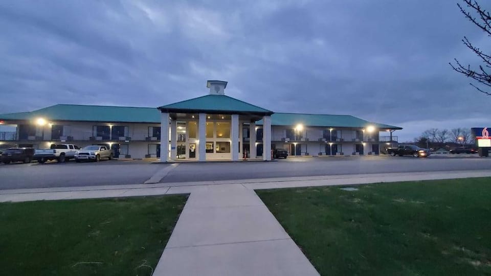 MOTEL 6 Branson West - Silver Dollar City Hotel in Table Rock Lake