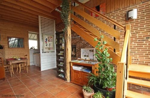 Au Jardin Des Violettes Hotel in Normandy