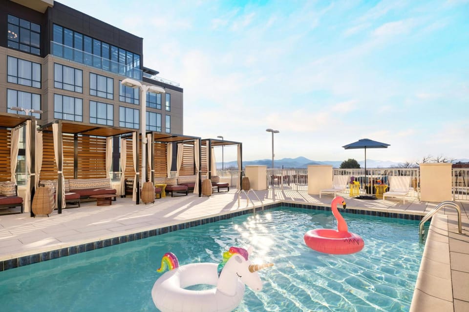 Moxy Asheville Downtown Hotel in Asheville
