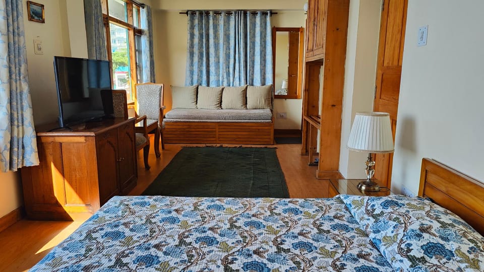 Spars Lodge Hotel in Shimla