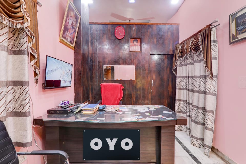 Hotel O Ghai Guest House Hotel in Lucknow