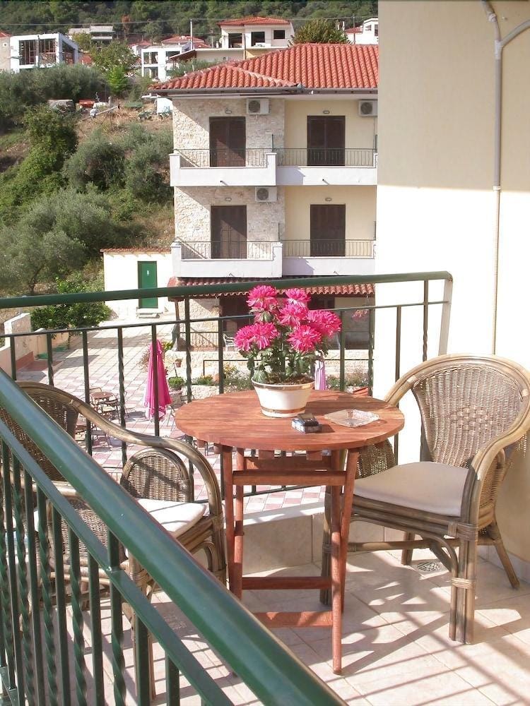 Ilios Hotel Hotel in Halkidiki