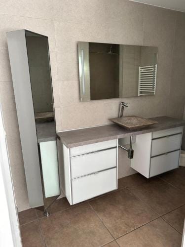 Appartement de prestige avec piscine Hotel in La Cadière-d'Azur
