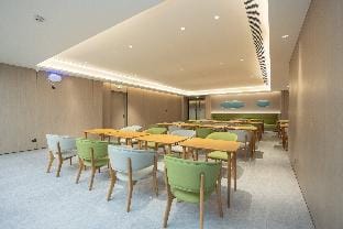Ji Hotel Hangzhou Sanba Zijin Port Hotel in Hangzhou