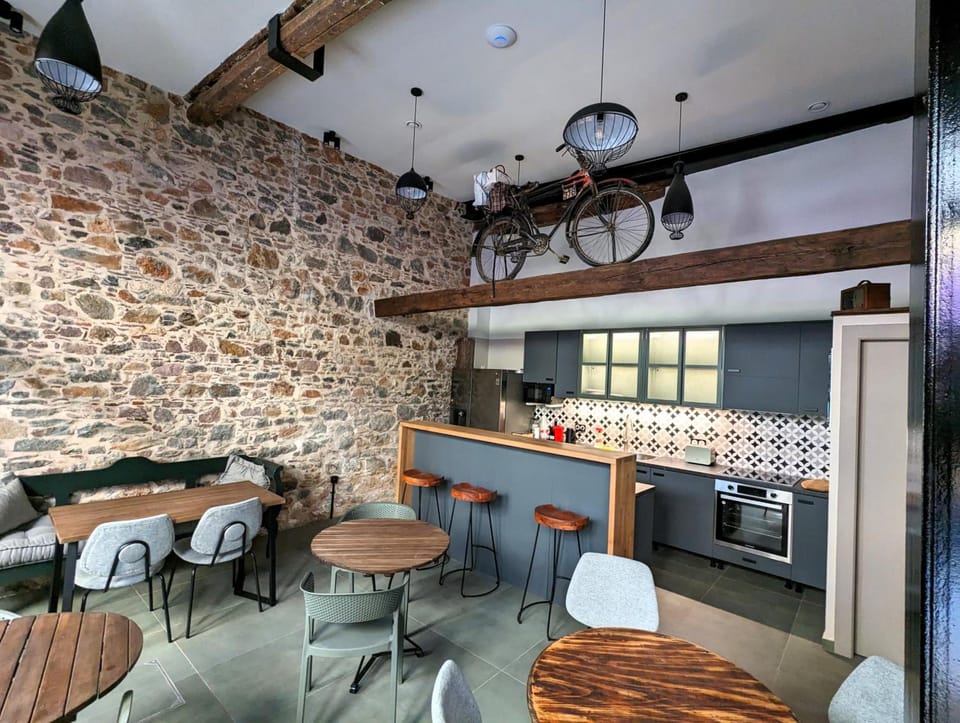 ISSA Lesvos Hostel in İzmir Province