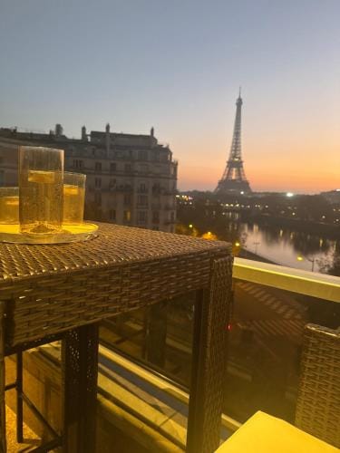 Les Amoureux de Paris Hotel in Paris