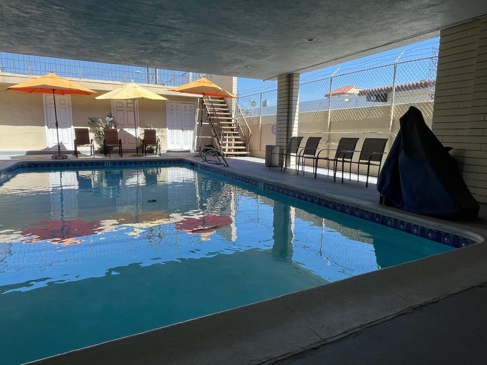 Grand Inn Hotel in Fullerton