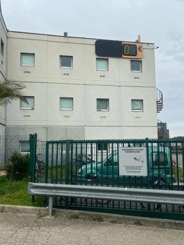 KRYSTAL HOTEL Hotel in Auvergne-Rhône-Alpes