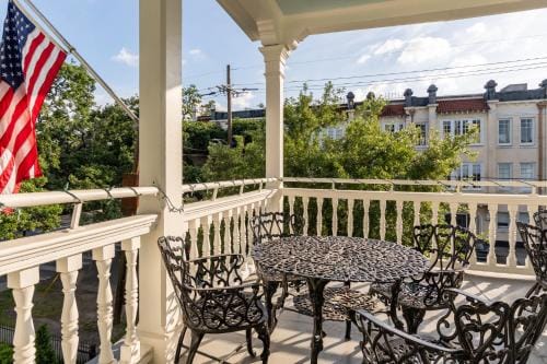Grand Victorian Bed & Breakfast Hotel in Garden District
