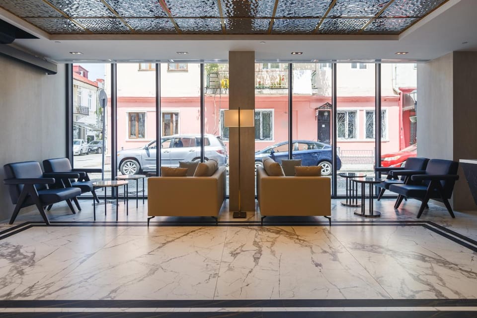 Piazza Epigraph Hotel in Batumi
