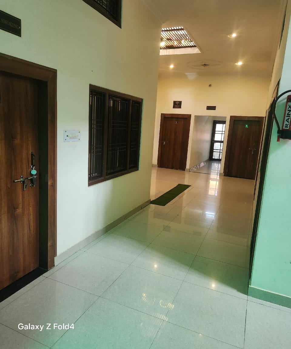Ramam hotel by Naavagat Ayodhya Hotel in Uttar Pradesh
