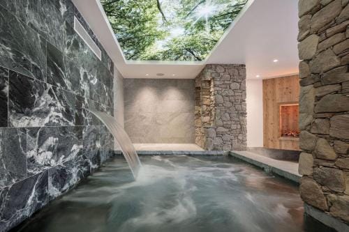 Chalet Hotel Quartz Hotel in Tignes