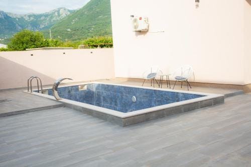 TWINS DREAMs HOUSE Hotel in Montenegro