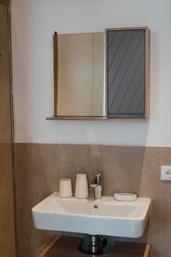 the lake room Hotel in Nago–Torbole