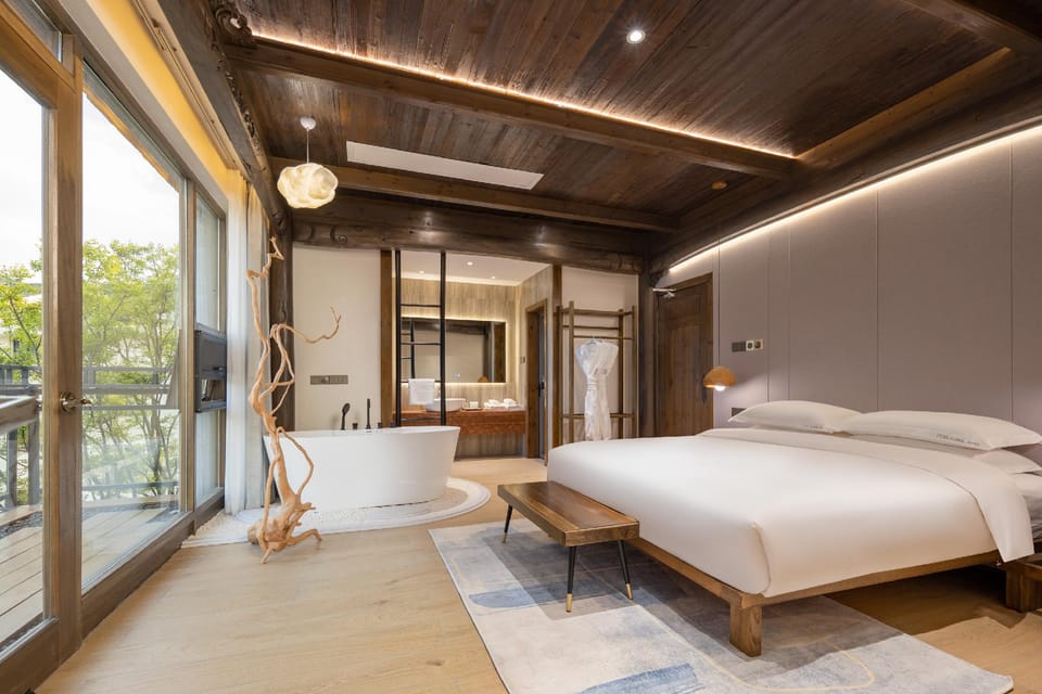Floral Luxury Hengdian Xindi B&B Hotel in Zhejiang