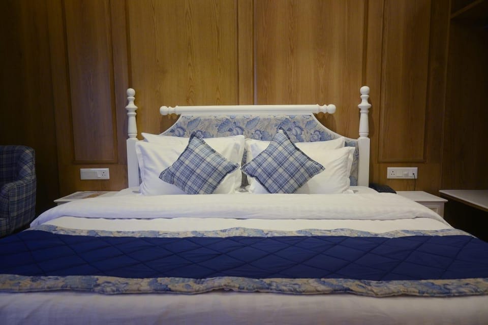 Hotel Parkwood  Hotel in Uttarakhand