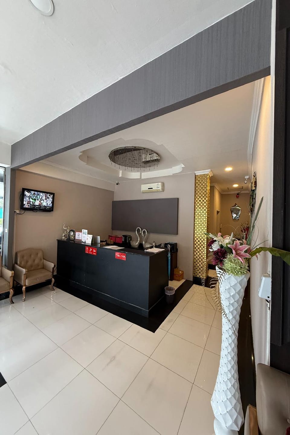 Golden Star Pattaya Hotel in Pattaya City