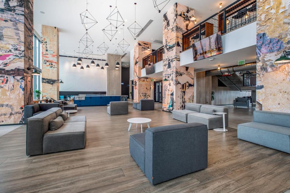 Shared lounge/TV area