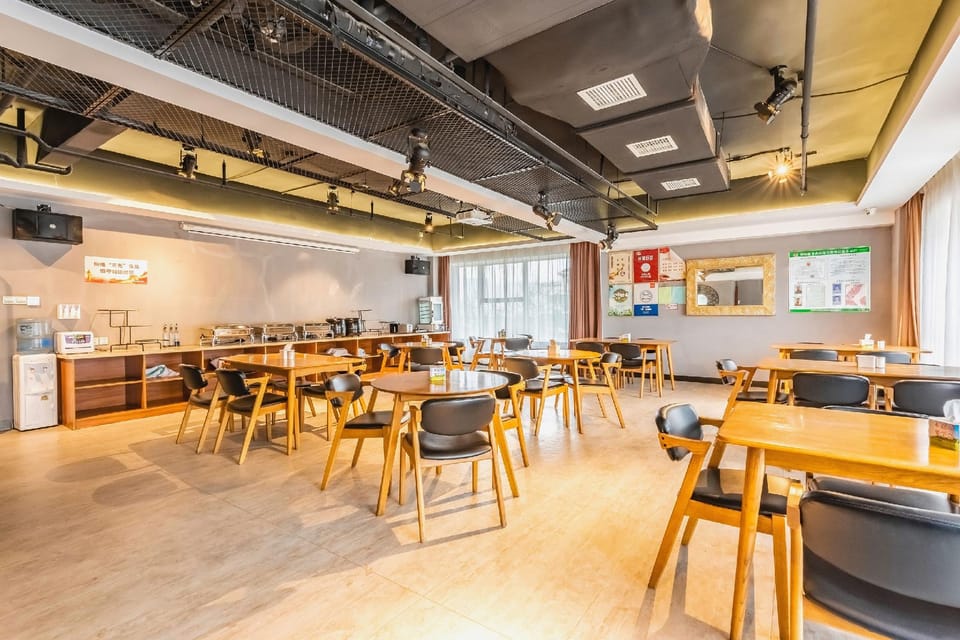 James Joyce Coffetel Shijiazhuang Century Park Shiji Huamao Hotel in China