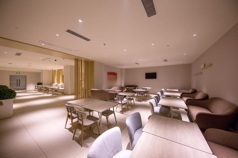 JI Hotel Qingdao Xianggang Zhong Road Hotel in Qingdao